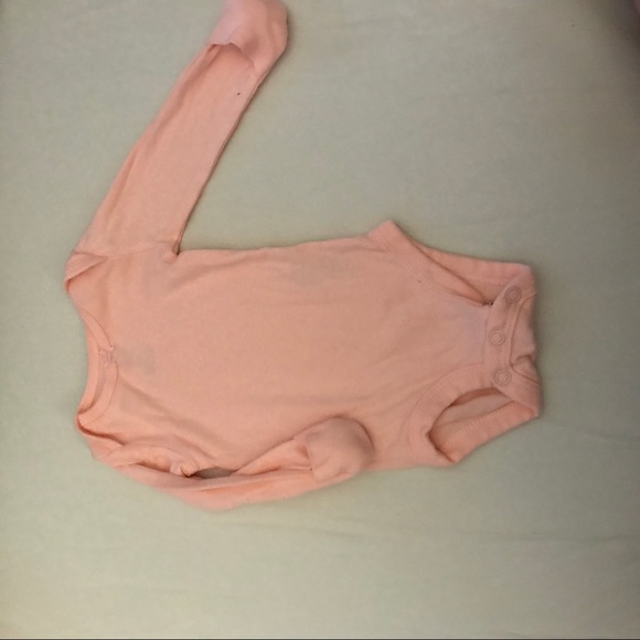 Baby girl new born random bundle - Picture 3 of 4